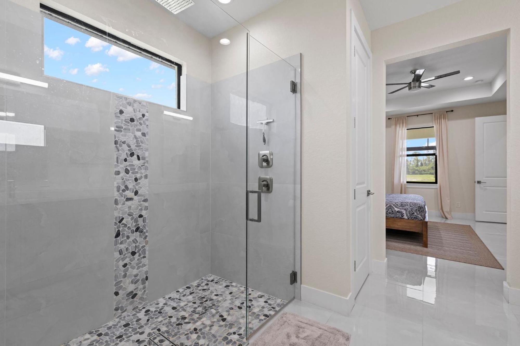 New Construction Modern 4-bedroom With Saltwater Heated Pool - Lola Villa *