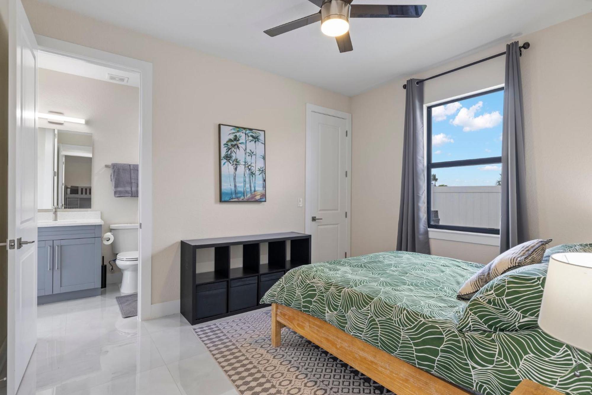 Villa New Construction Modern 4-bedroom With Saltwater Heated Pool - Lola *