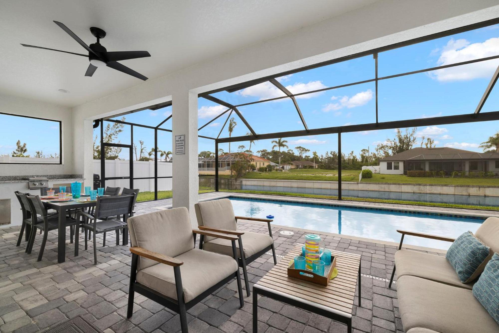 New Construction Modern 4-bedroom With Saltwater Heated Pool - Lola Villa Cape Coral