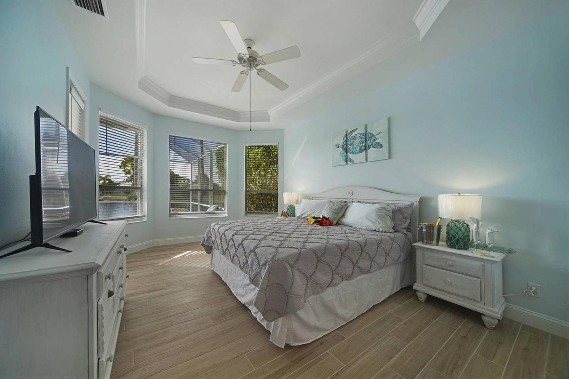 Remodeled Electric-heated Pool On Gulf-access Canal With Bikes - Liza * Cape Coral