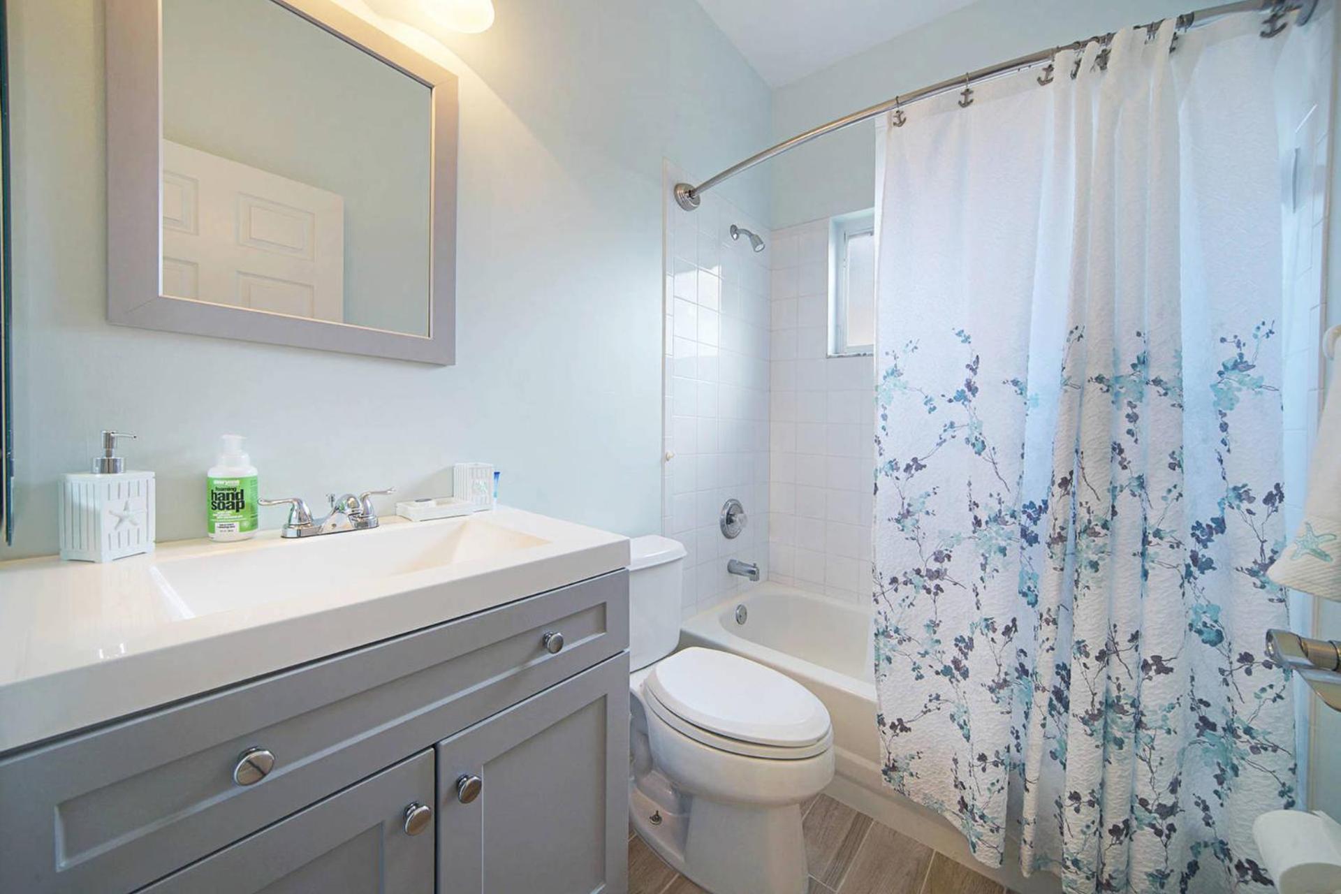 Remodeled Electric-heated Pool On Gulf-access Canal With Bikes - Liza Villa