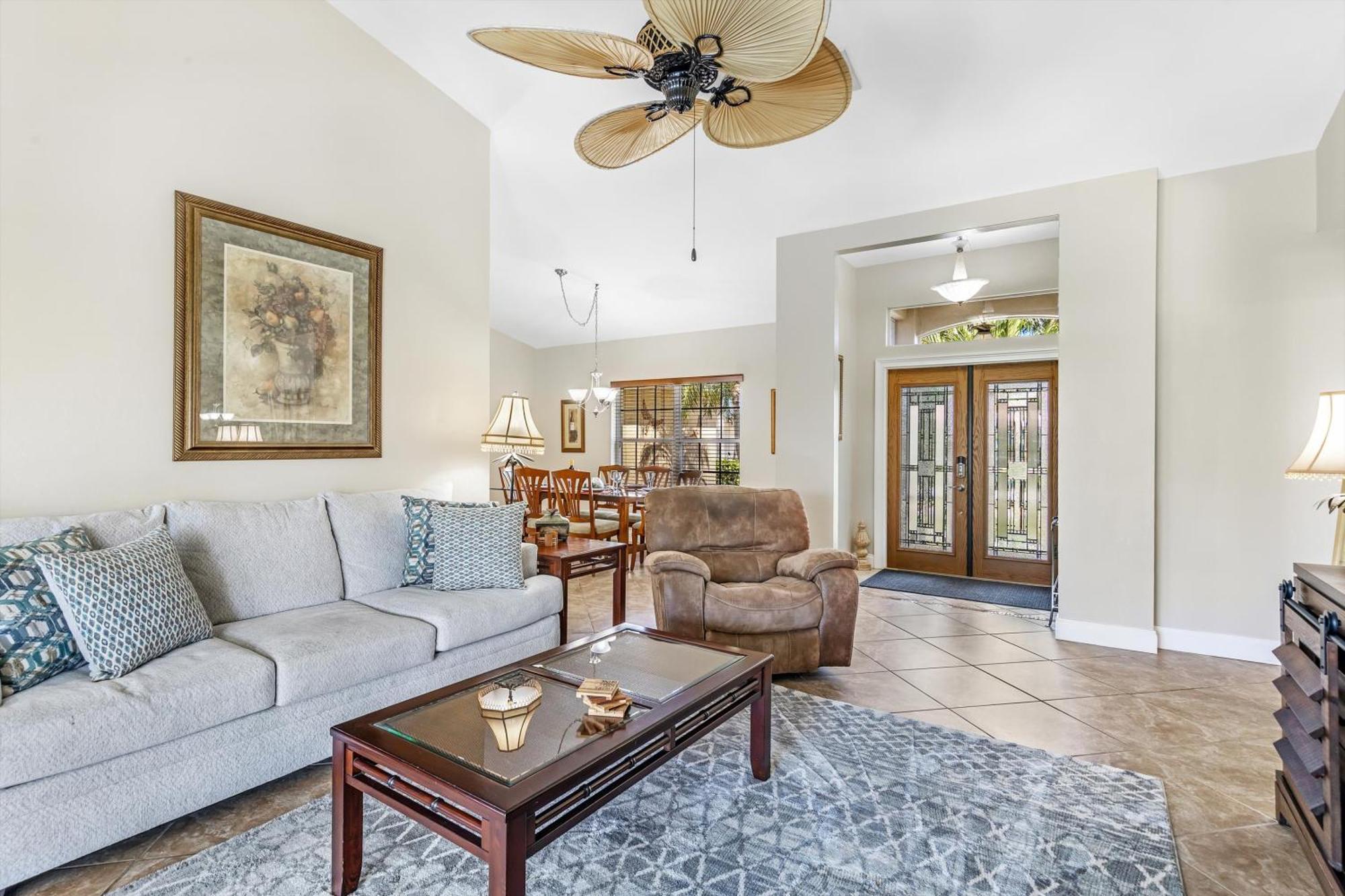 Villa Great Outdoor Living Area! Electric-heated Pool With Bikes - Perfect For Families! - Julie
