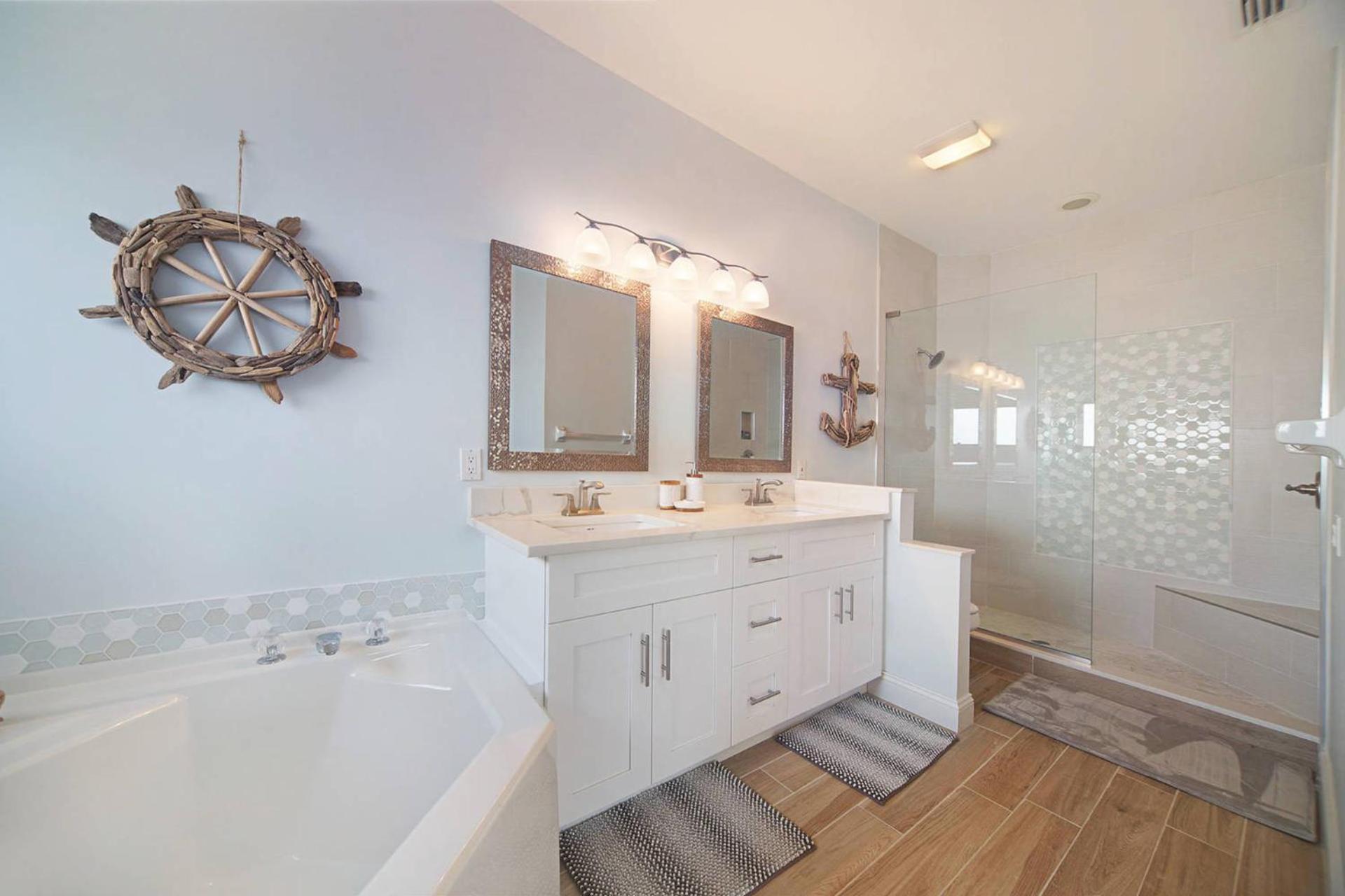 Remodeled Electric-heated Pool On Gulf-access Canal With Bikes - Liza Cape Coral