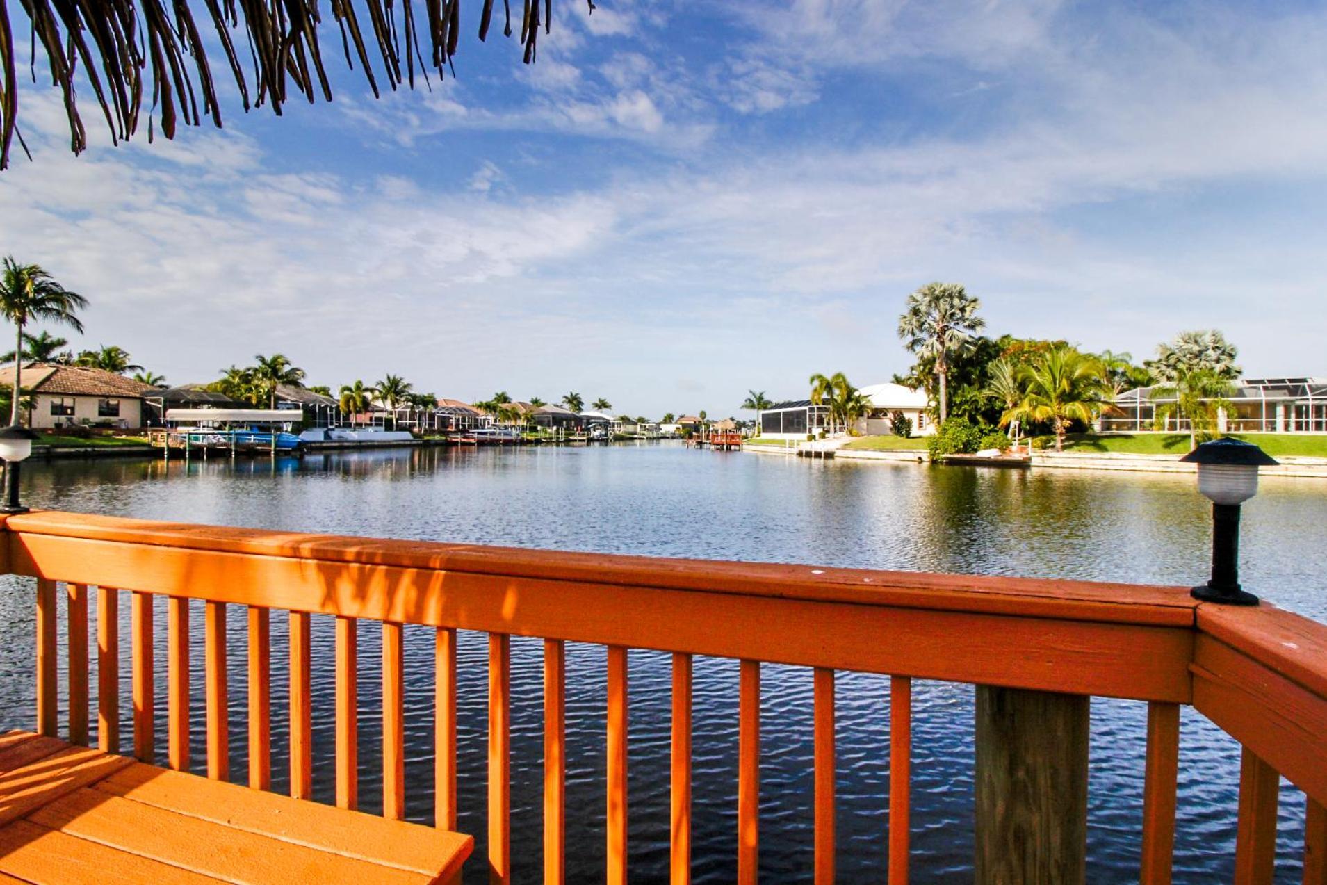 Remodeled Electric-heated Pool On Gulf-access Canal With Bikes - Liza Villa