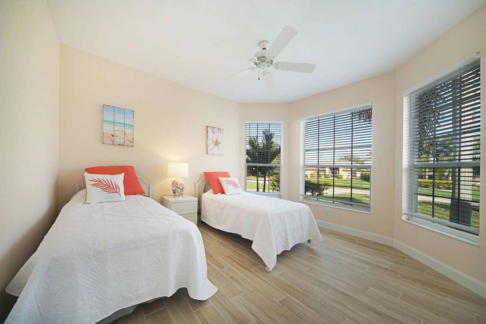 Remodeled Electric-heated Pool On Gulf-access Canal With Bikes - Liza