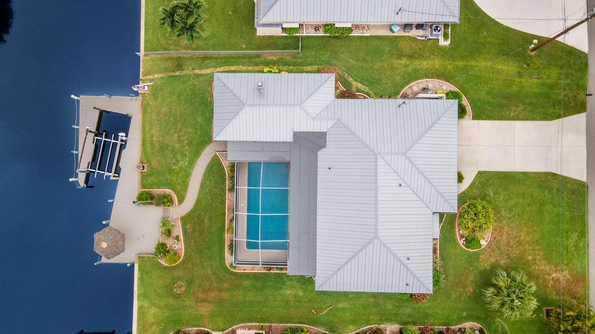 Electric-heated Pool With 2 Living Areas, Bikes! - Florence Villa *