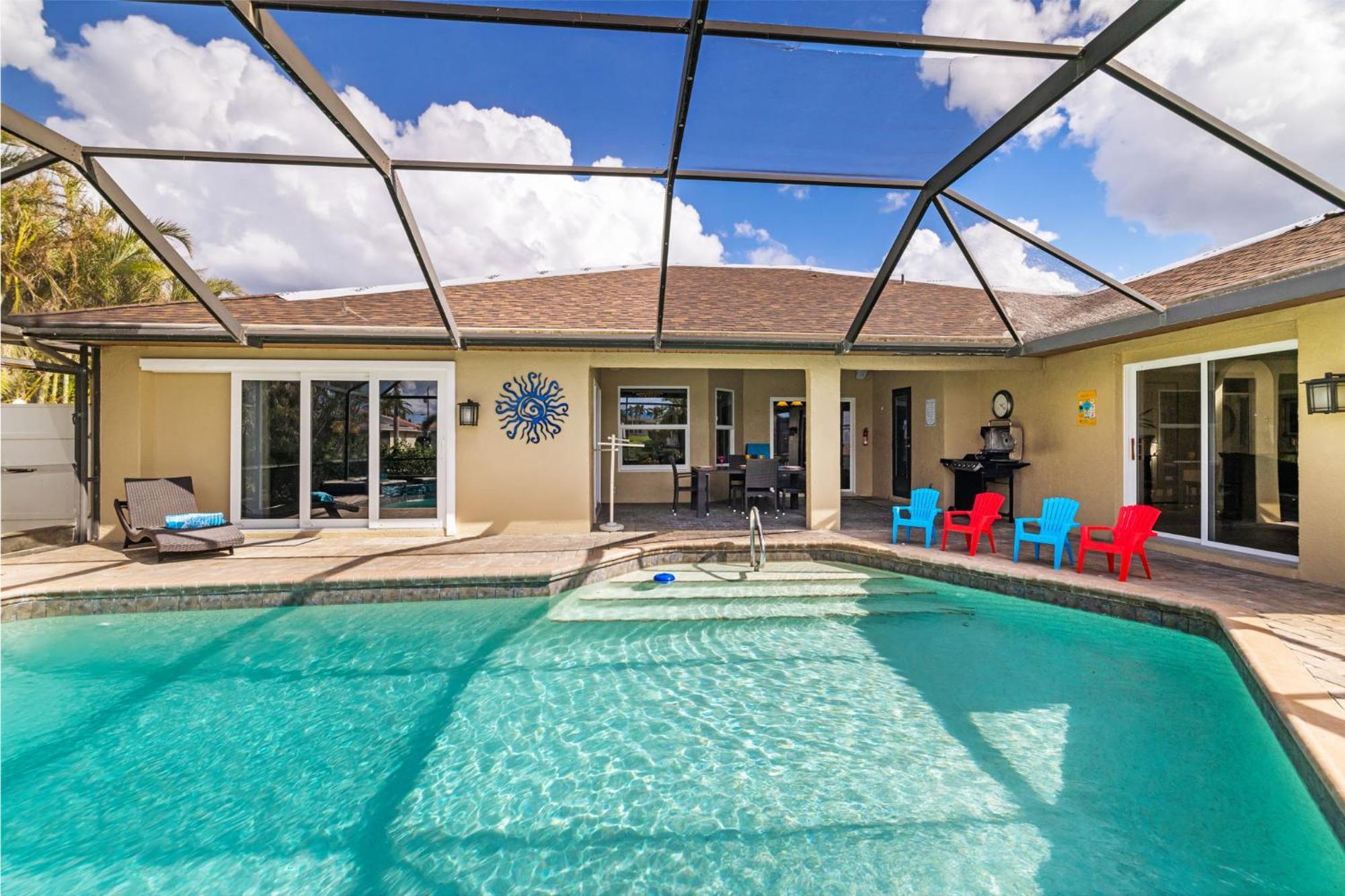 Gulf Access Heated Pool With Pool Table - De Nona * Cape Coral
