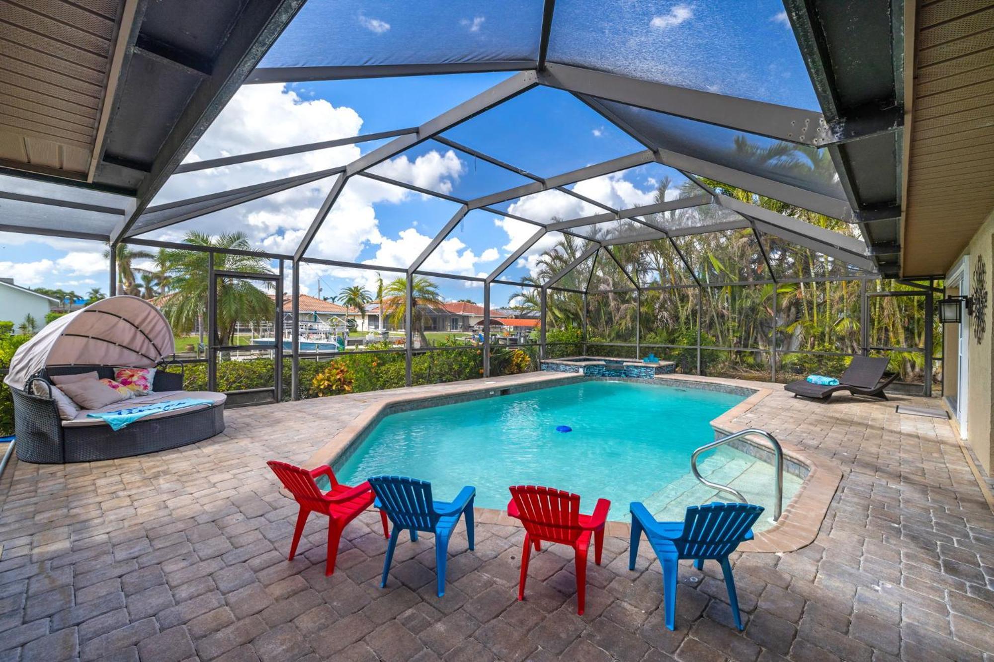 Gulf Access Heated Pool With Pool Table - De Nona Villa Cape Coral