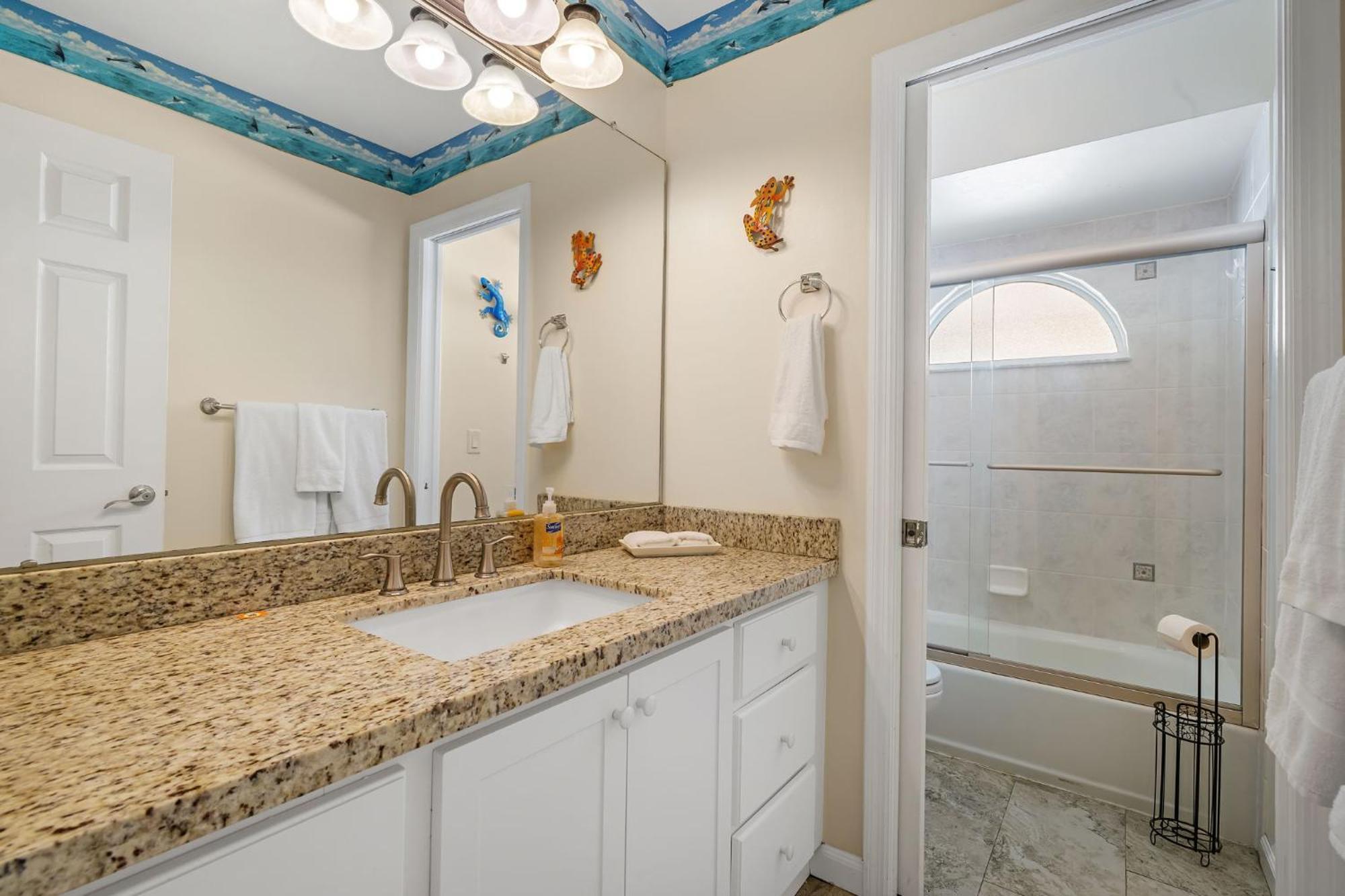 Villa Gulf Access Heated Pool With Pool Table - De Nona Cape Coral