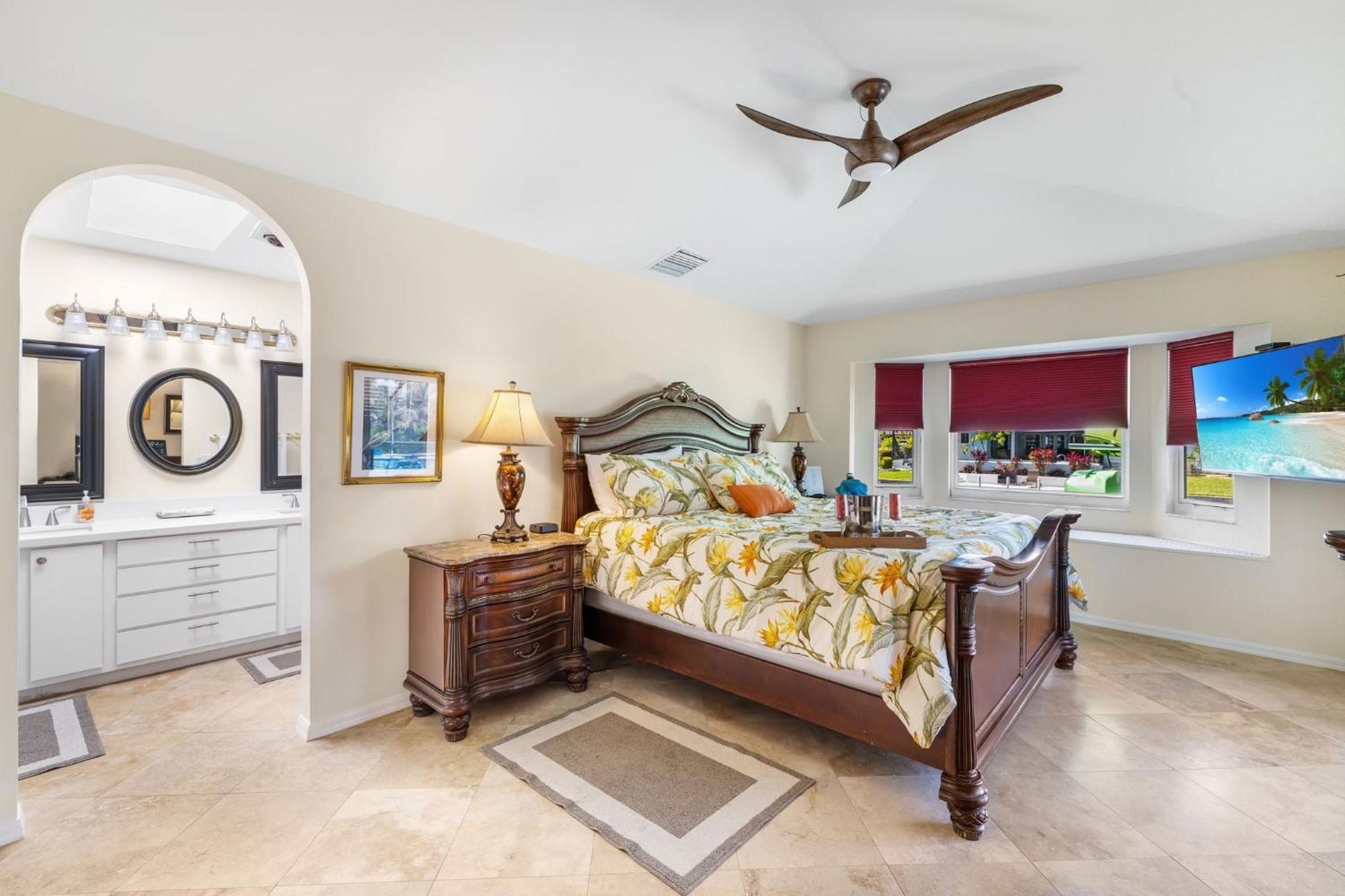 Gulf Access Heated Pool With Pool Table - De Nona Villa *