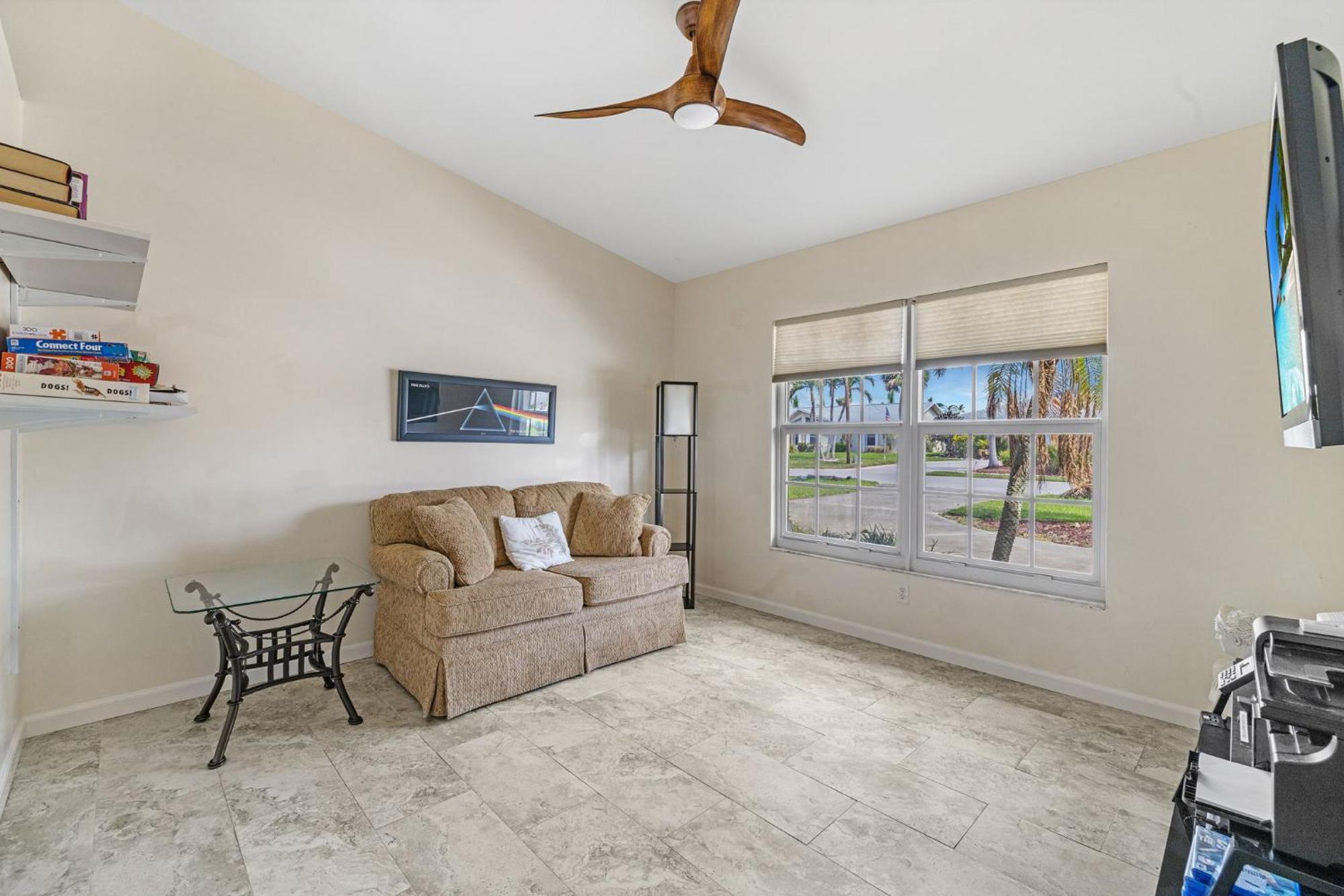 Villa Gulf Access Heated Pool With Pool Table - De Nona Cape Coral