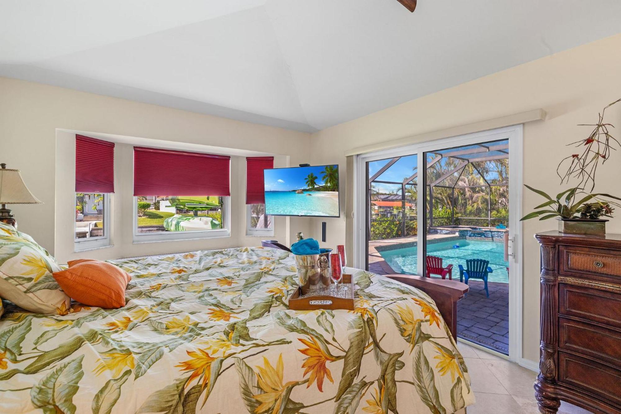 Gulf Access Heated Pool With Pool Table - De Nona Villa *