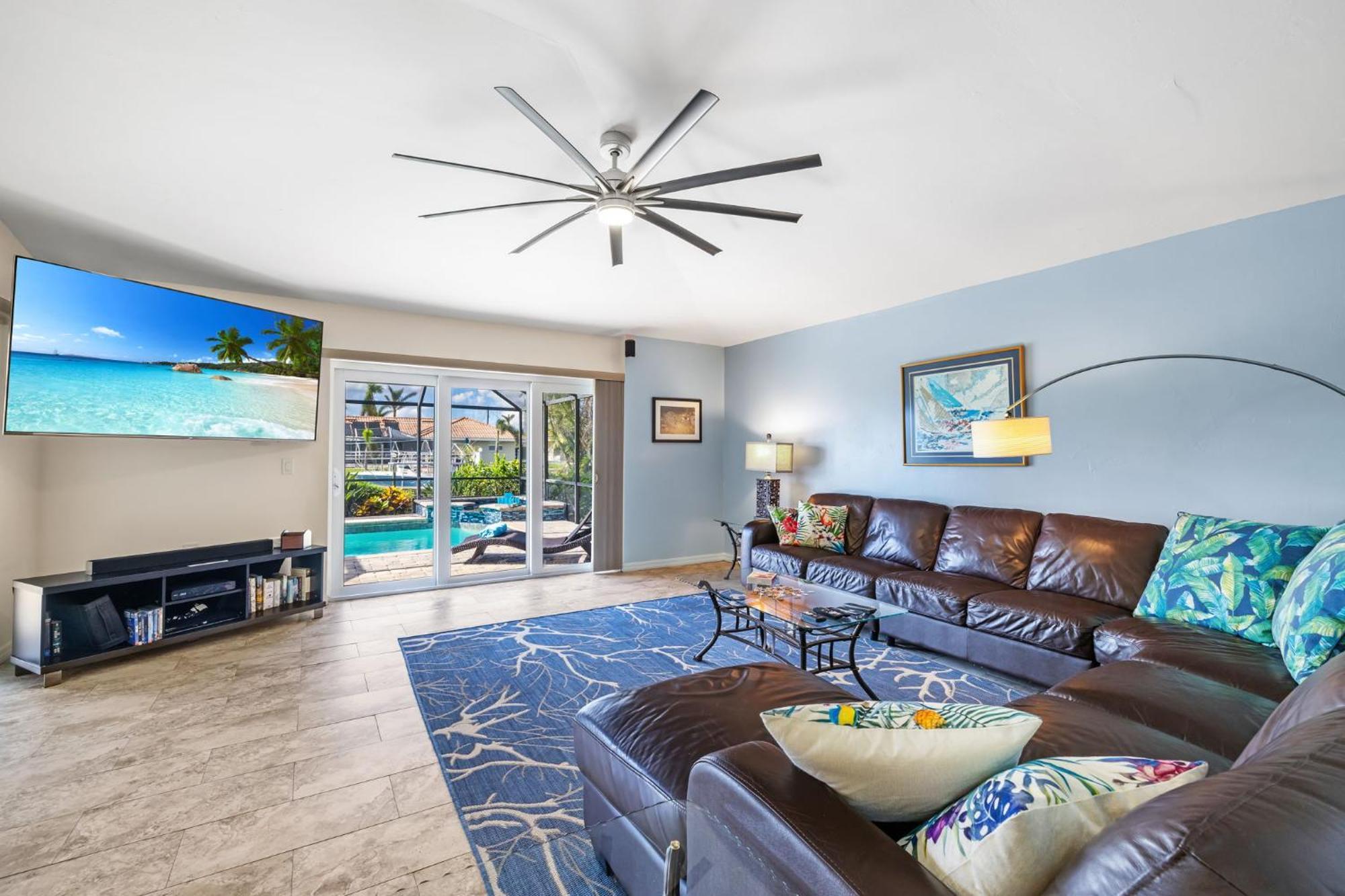 Gulf Access Heated Pool With Pool Table - De Nona * Cape Coral