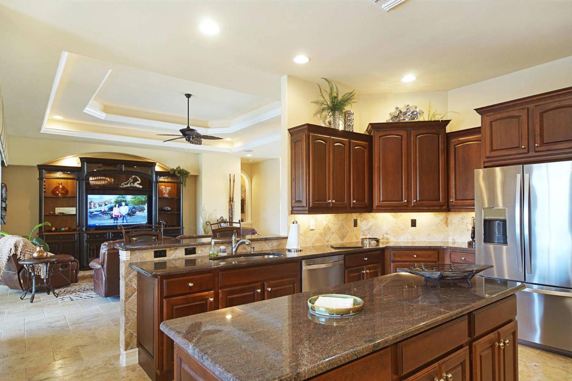 Stunning Gulf-access With Saltwater Heated Pool & - Francesca Villa *
