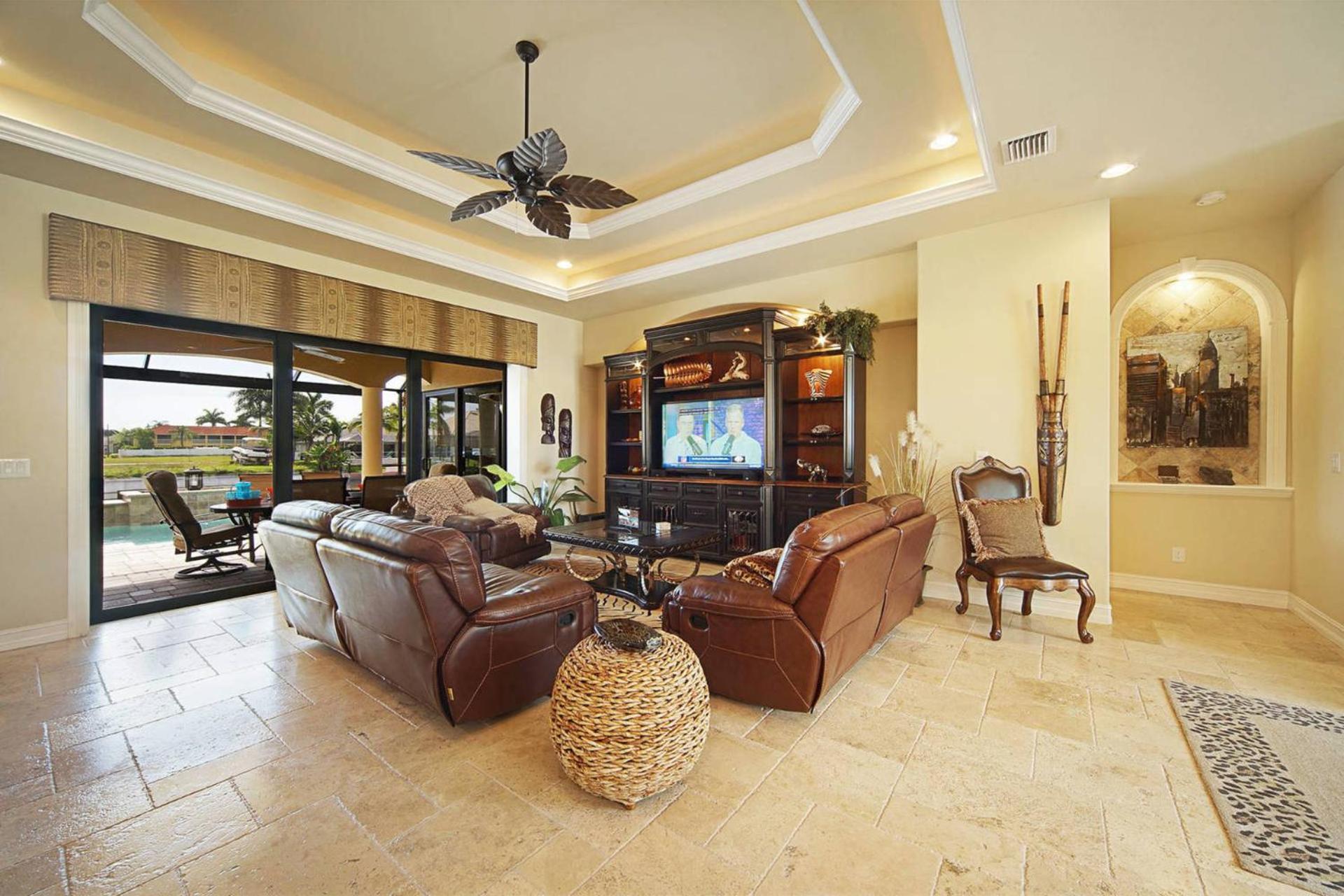 Stunning Gulf-access With Saltwater Heated Pool & - Francesca Villa