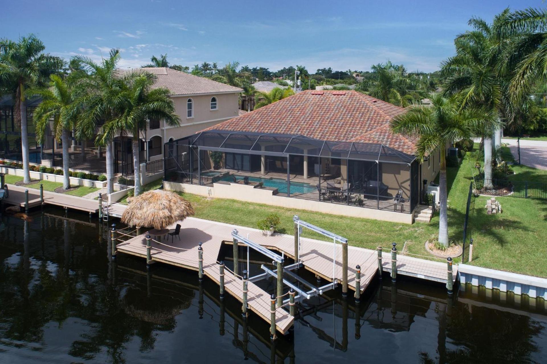 Stunning Gulf-access With Saltwater Heated Pool & - Francesca Villa Cape Coral