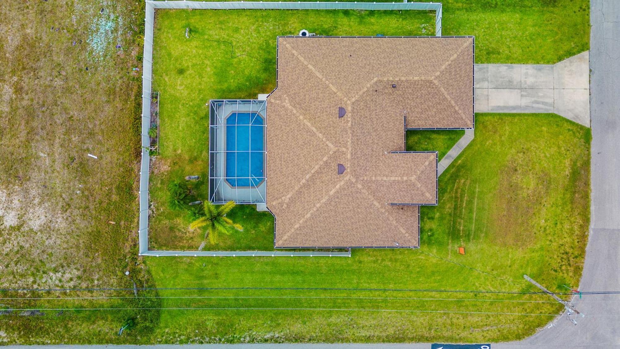 Quiet With Fenced Yard & Pool Table - Perfect For Families With Pets! - Grace * Matlacha