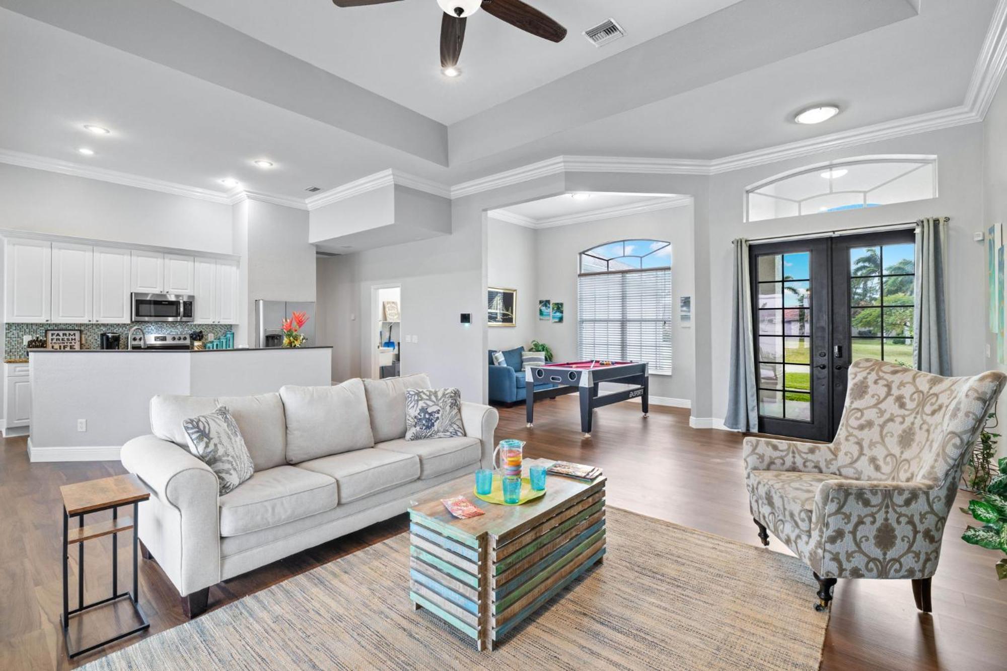 Quiet With Fenced Yard & Pool Table - Perfect For Families With Pets! - Grace Matlacha