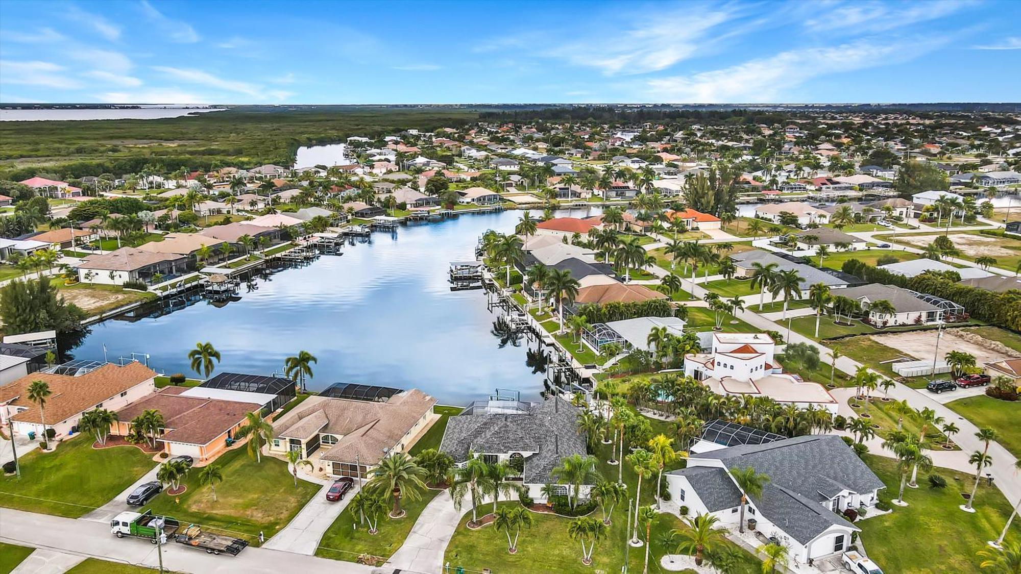 Spacious Gulf-access Heated-pool With & Boat Lift - Ashlyn *