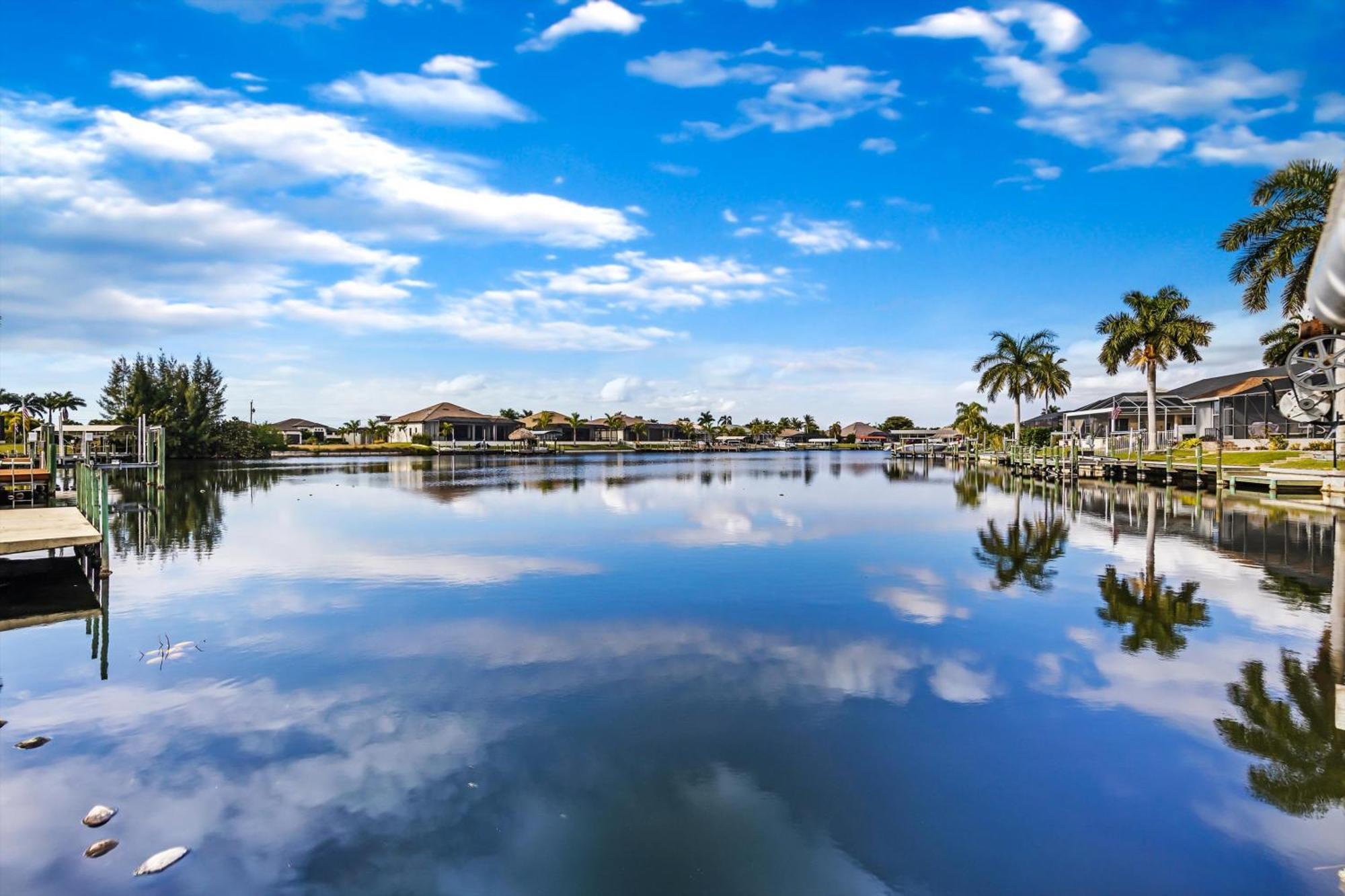 Spacious Gulf-access Heated-pool With & Boat Lift - Ashlyn Villa *