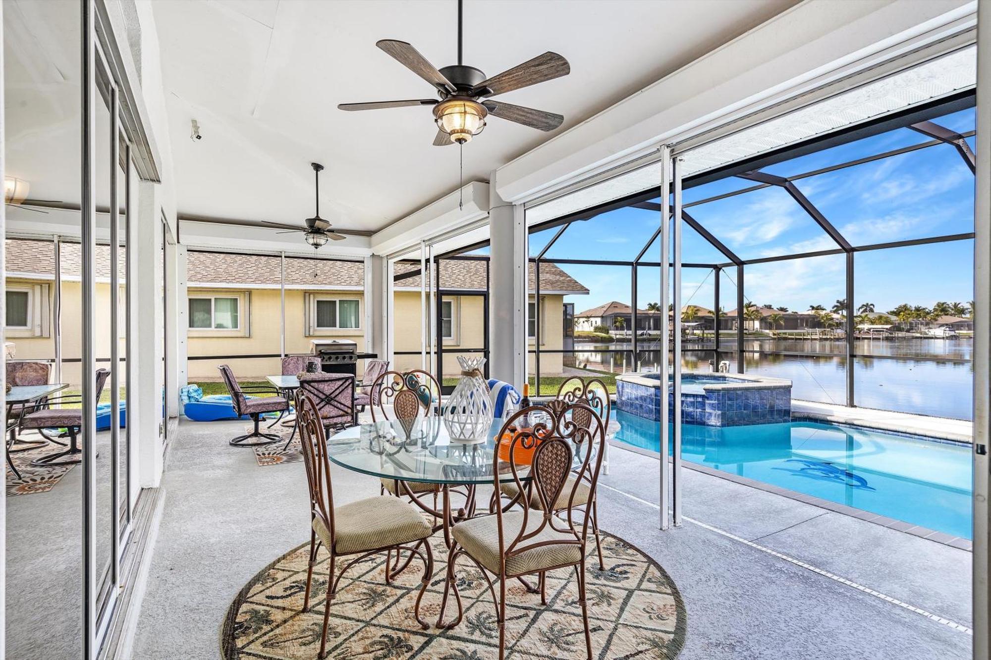 Villa Spacious Gulf-access Heated-pool With & Boat Lift - Ashlyn Cape Coral