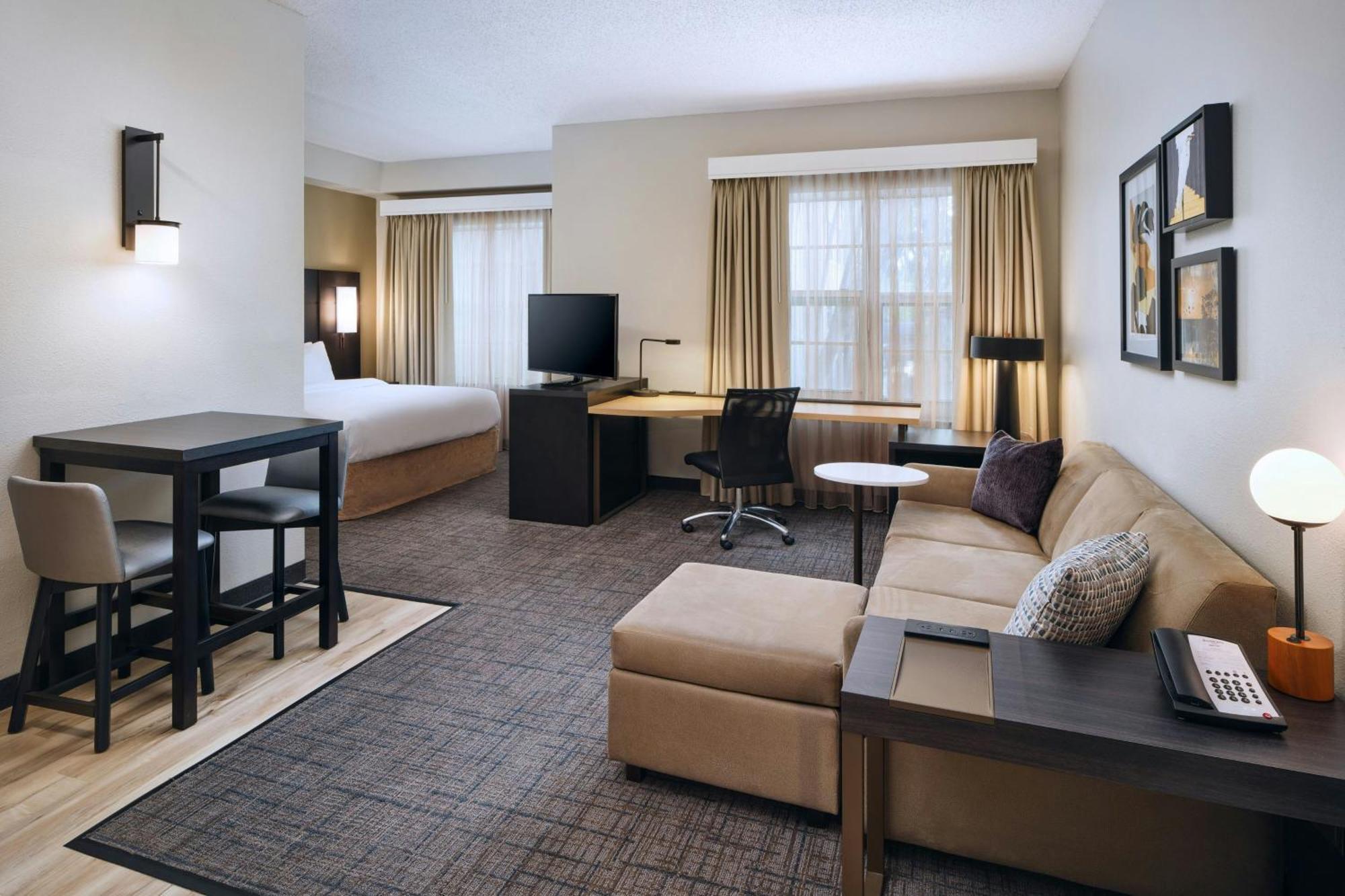 Lauderdale Sw/miramar Hotel