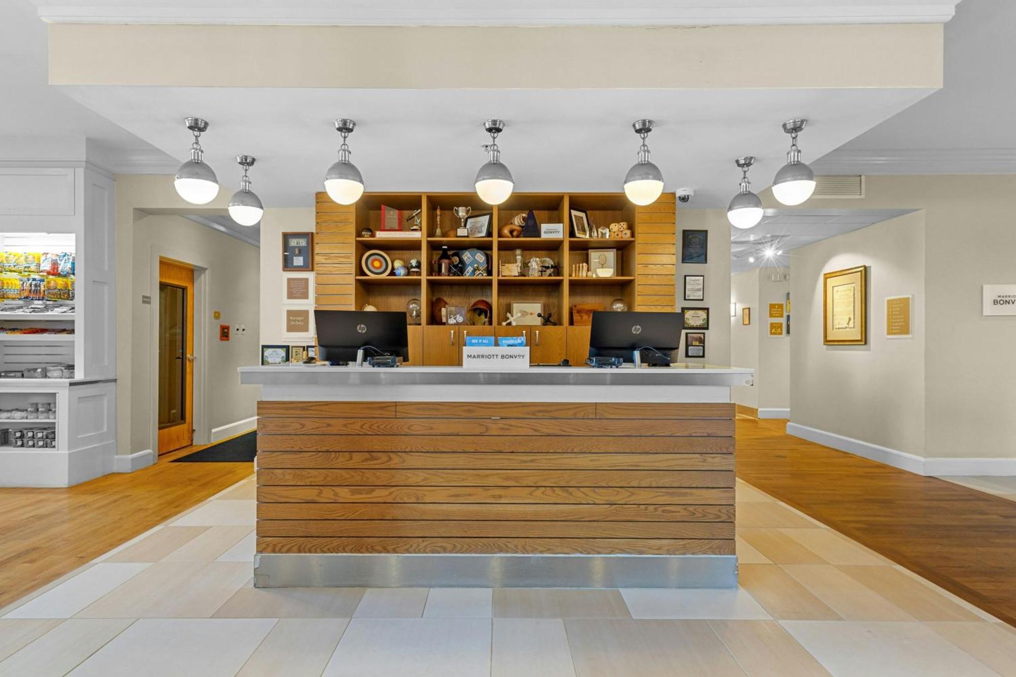 Four Points By Sheraton Harborside