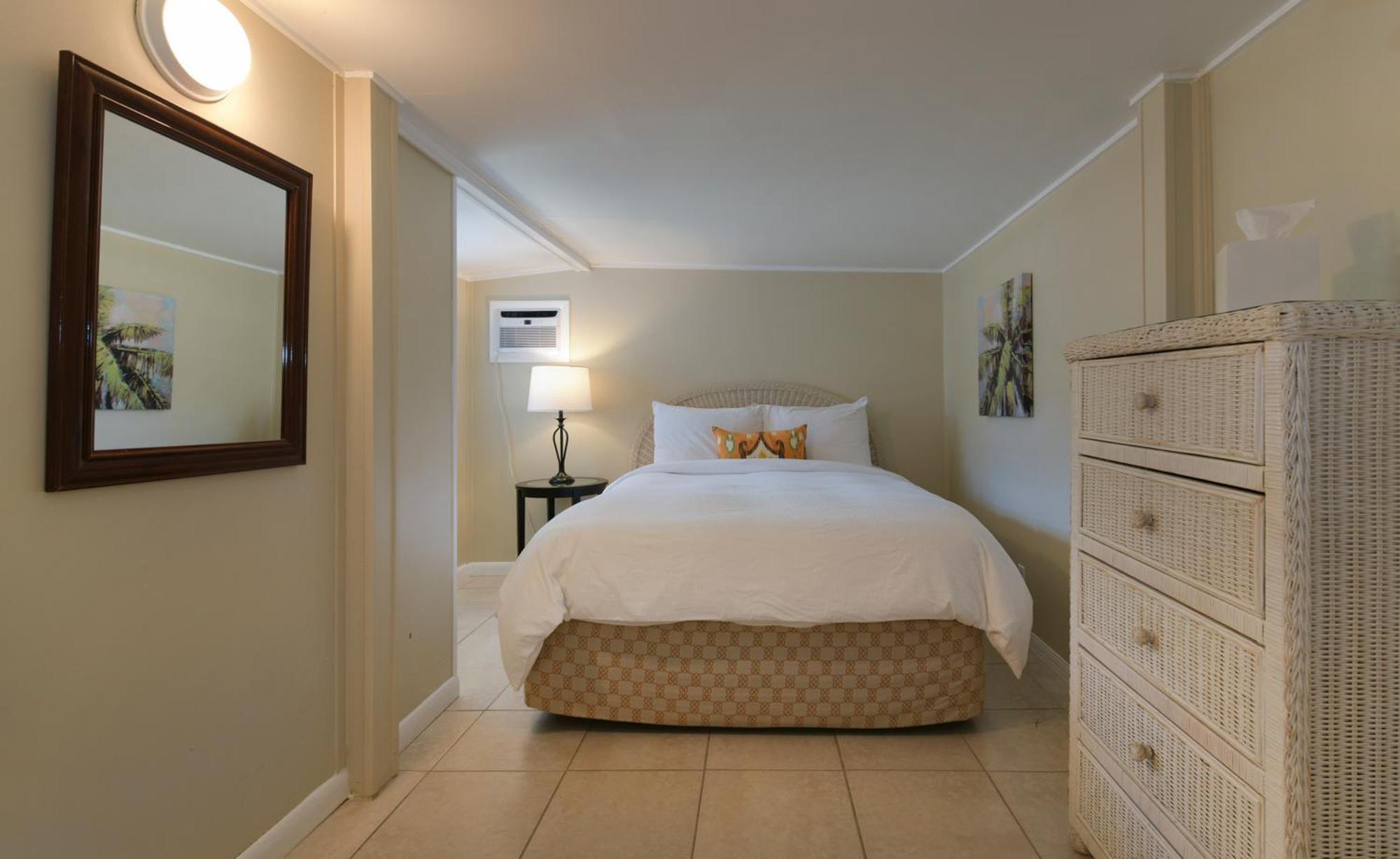Resort Pines & Palms