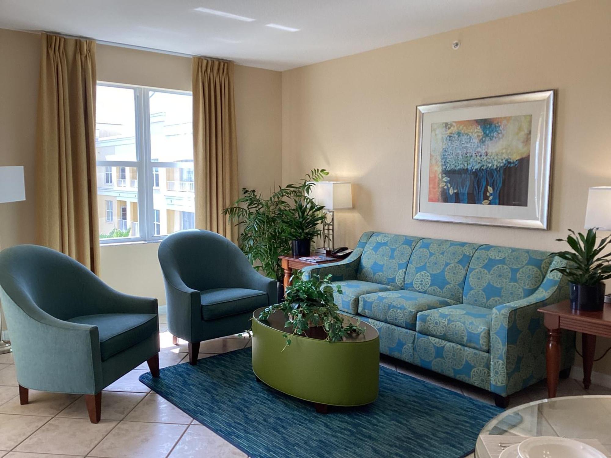 At Weston, Lauderdale Resort