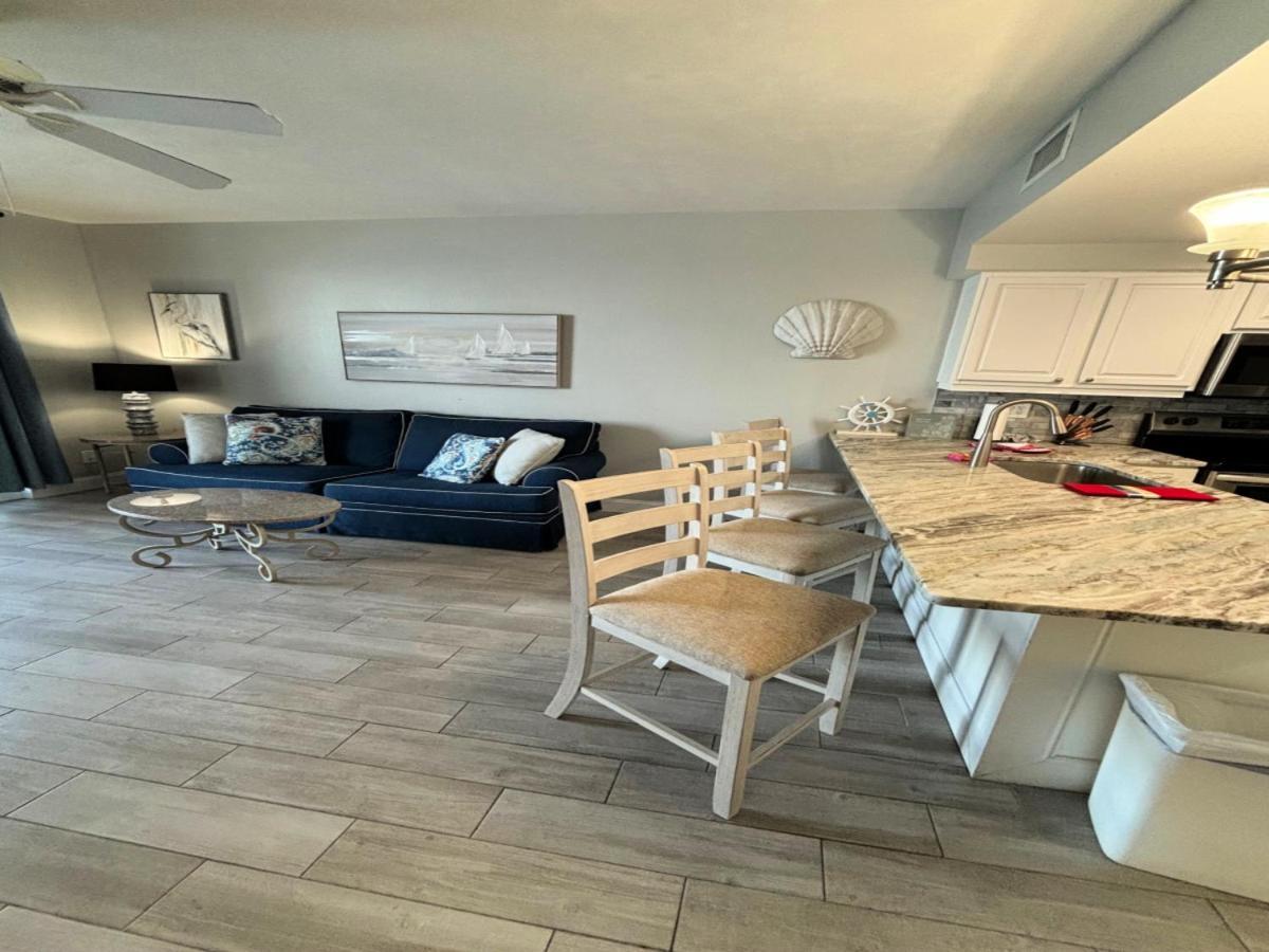 Vacation In Comfort And Luxury - 1 Bedroom Direct Oceanfront - Wyndham Ocean Walk 1607 Apartment