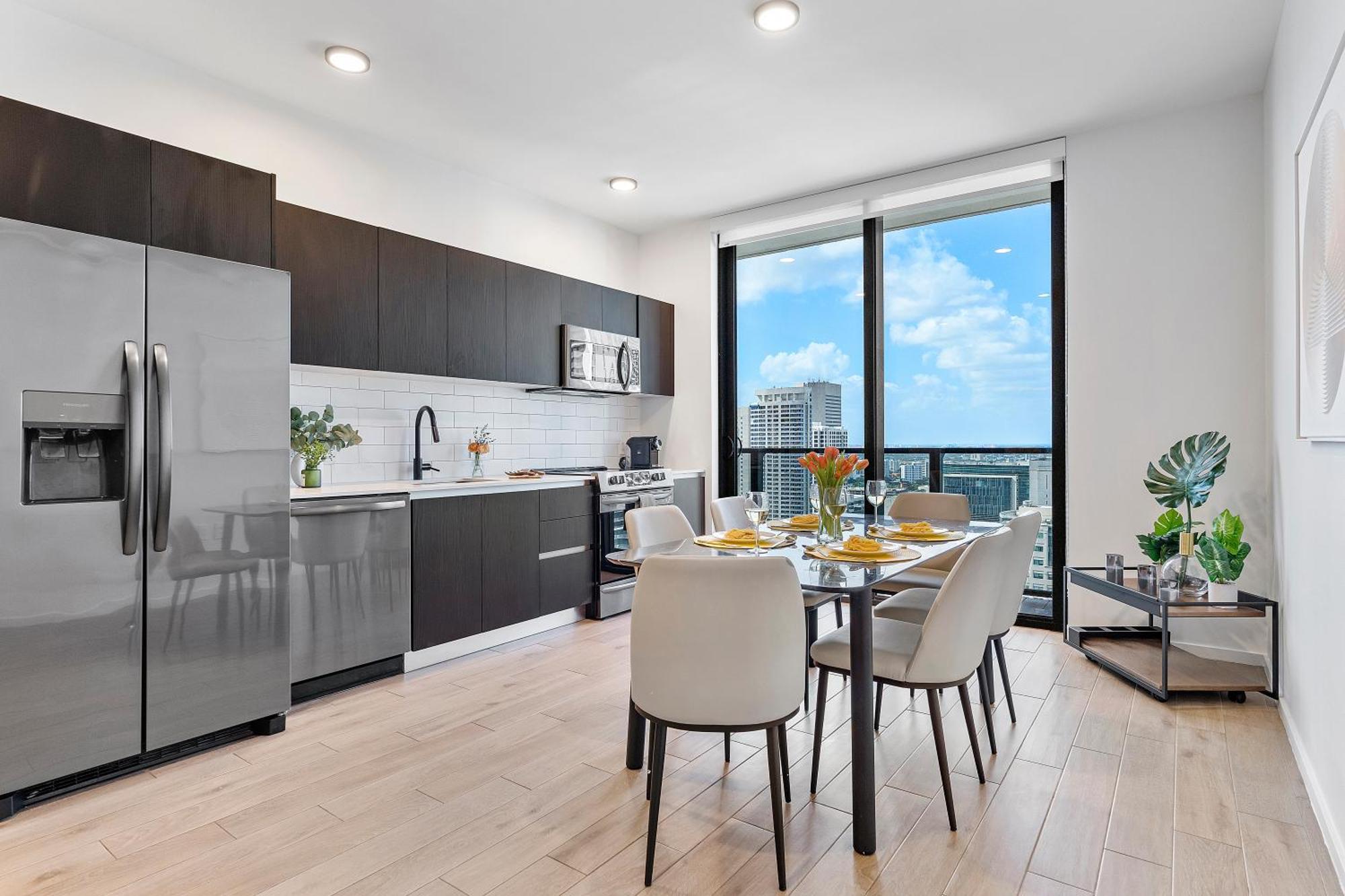 Apartment Downtown By Vacation *