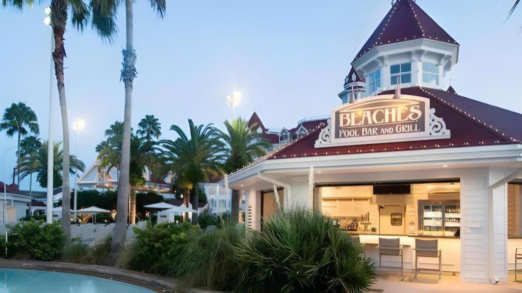 Resort Disney's Grand Floridian And 4*
