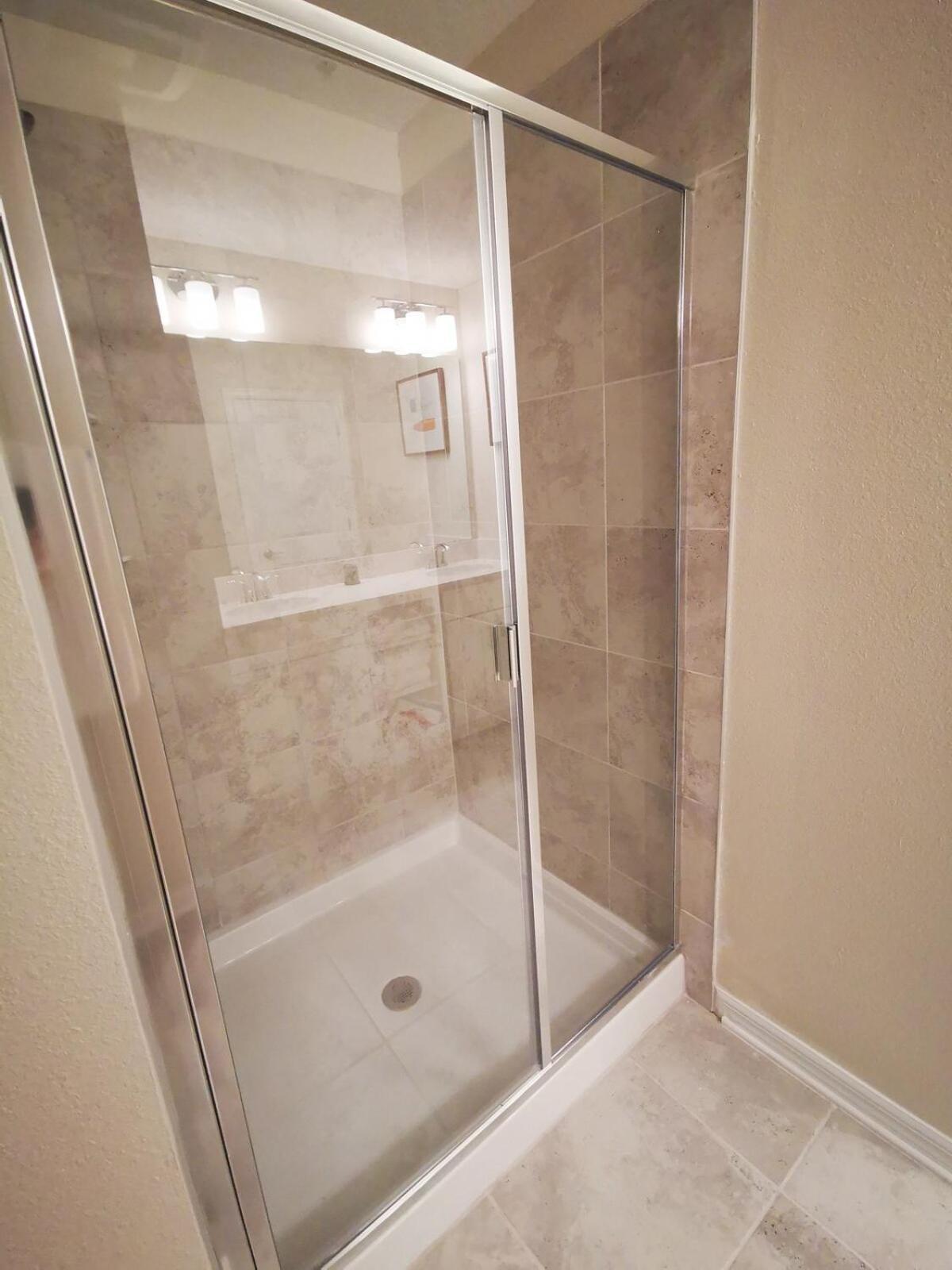 Apartment Aqua Vista Gated Style Community Storey
