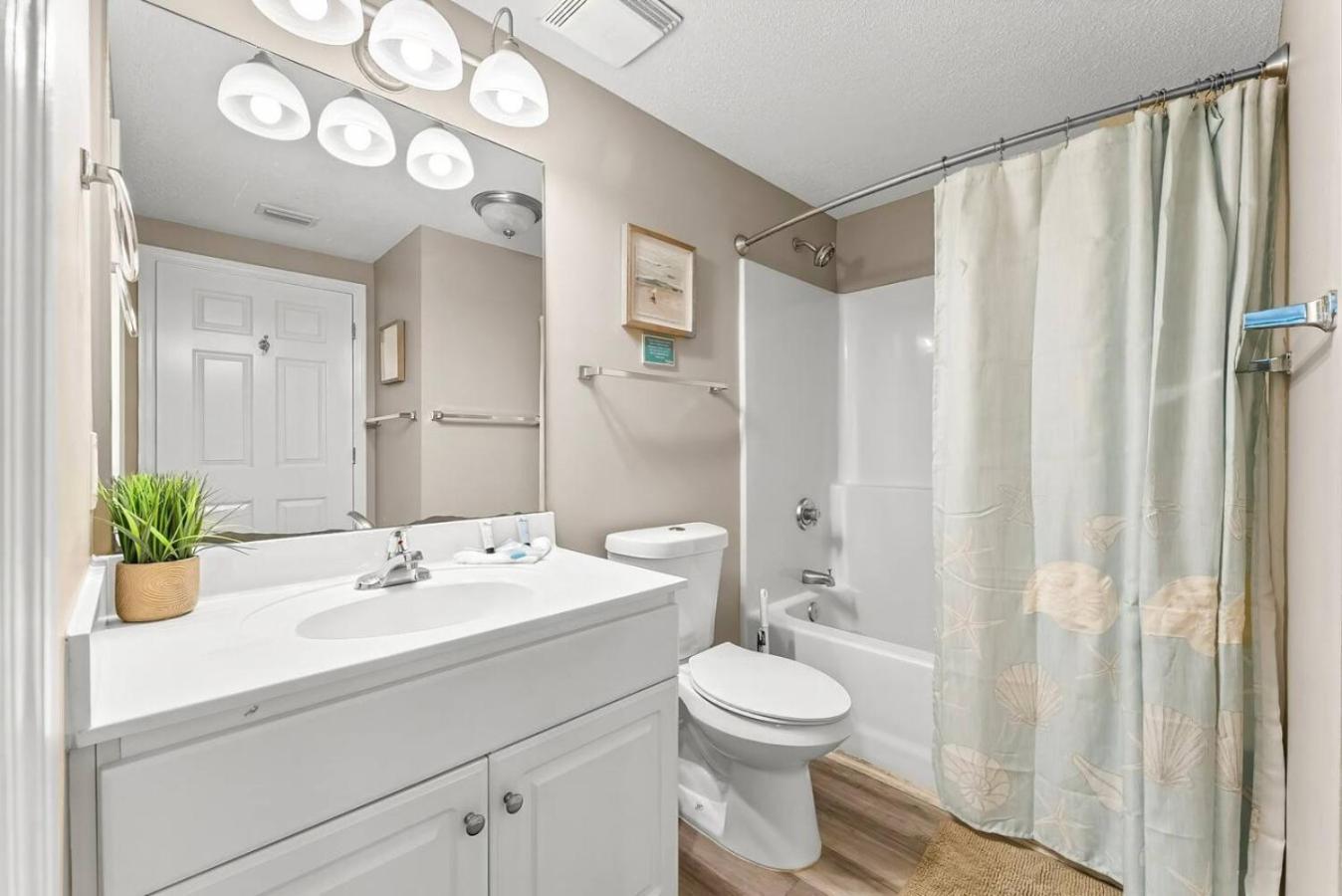 Majestic 1404 Panama City Beach