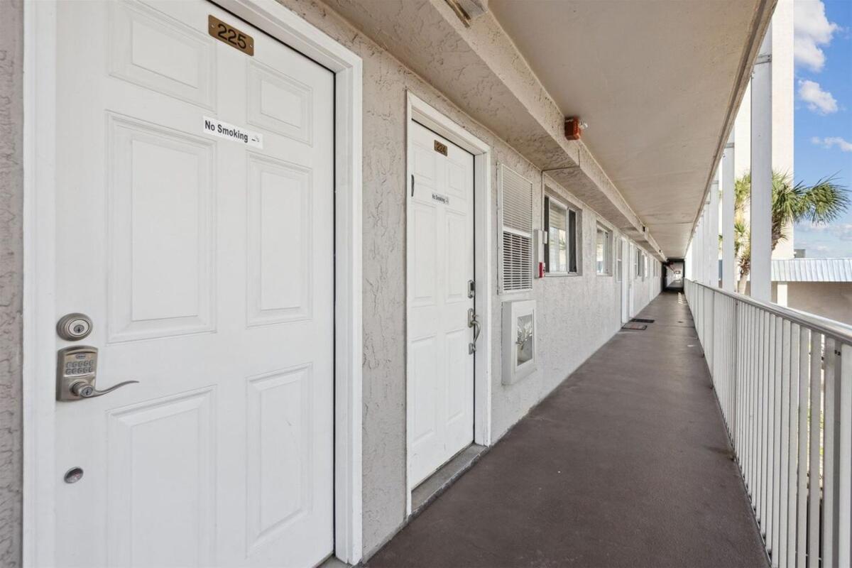 Summit 225 - Floor Beachfront - Sleeps 5
