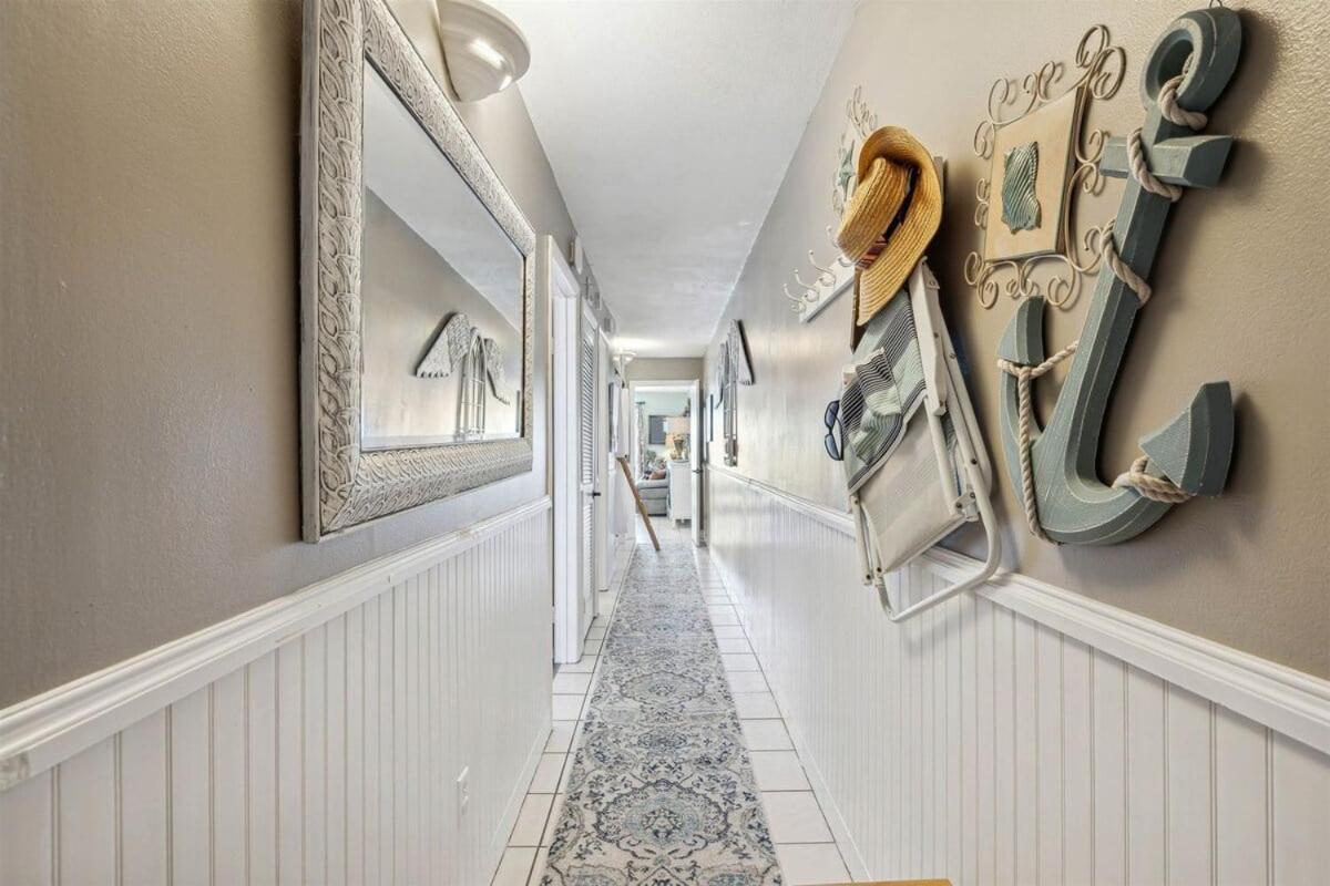Summit 225 - Floor Beachfront - Sleeps 5 Apartment