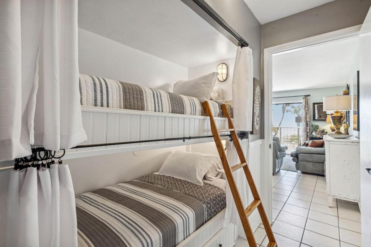 Summit 225 - Floor Beachfront - Sleeps 5 * Panama City Beach