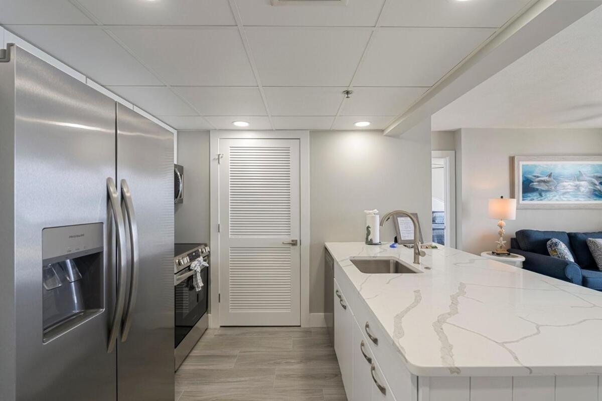 Long Tower 3 #305 Beachfront Renovation Apartment Panama City Beach
