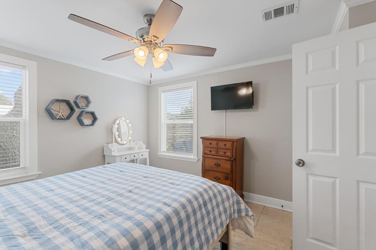 13900 Millcole Ave - Beachy - Sleeps 10 Holiday home Panama City Beach