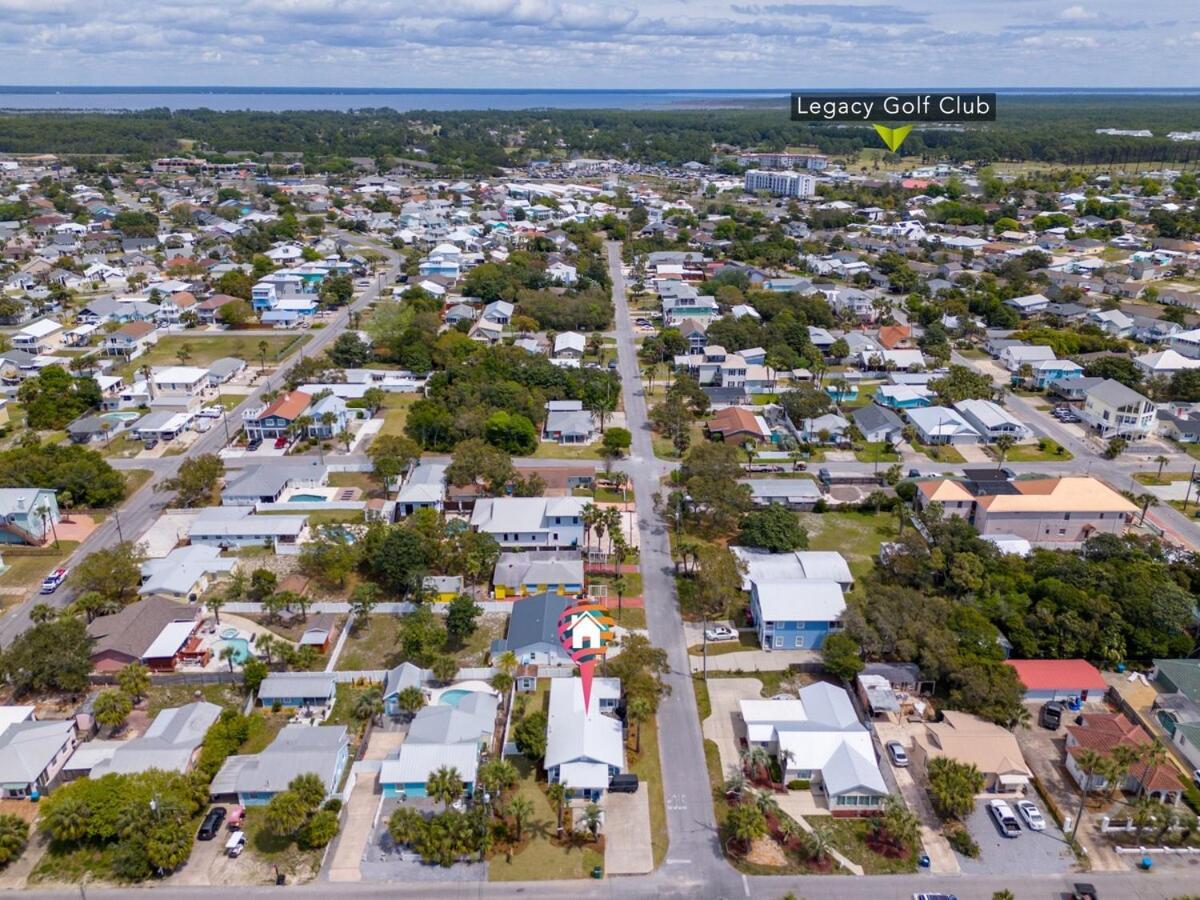 13900 Millcole Ave - Beachy - Sleeps 10