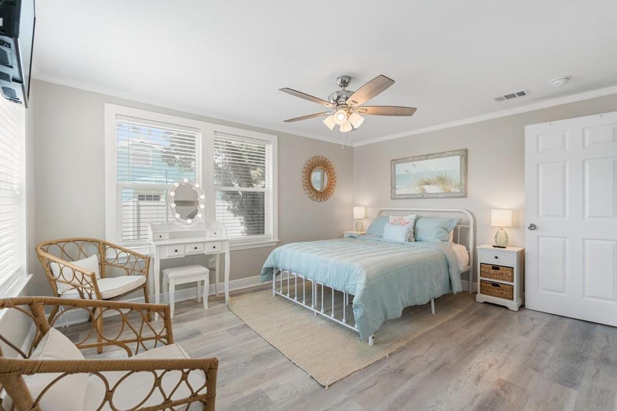 13900 Millcole Ave - Beachy - Sleeps 10 Holiday home *