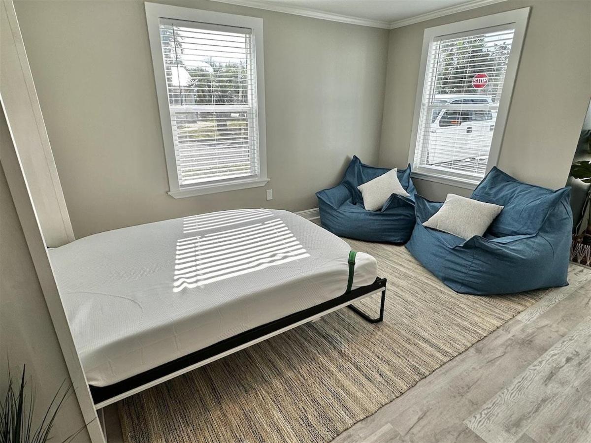 Holiday home 13900 Millcole Ave - Beachy - Sleeps 10 *