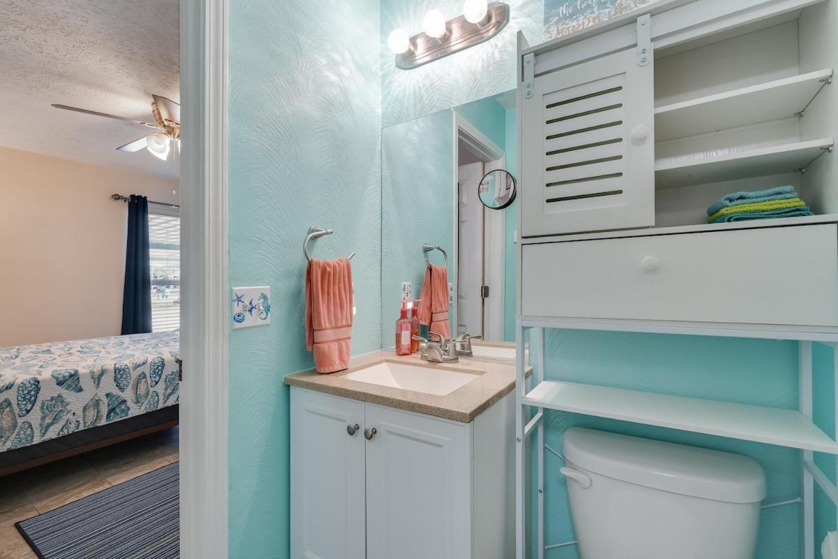 7131 Sunset Ave - By The Sea With Pool Holiday home