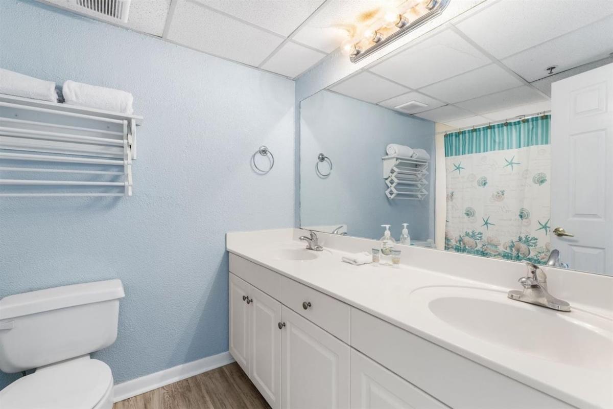Long Tower 2 #703 Beachfront 2 Bedroom 2 Ba *