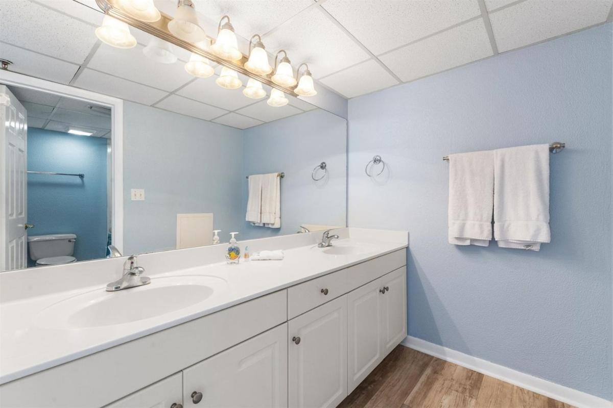 Apartment Long Tower 2 #703 Beachfront 2 Bedroom 2 Ba