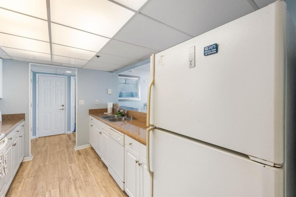 Apartment Long Tower 2 #703 Beachfront 2 Bedroom 2 Ba