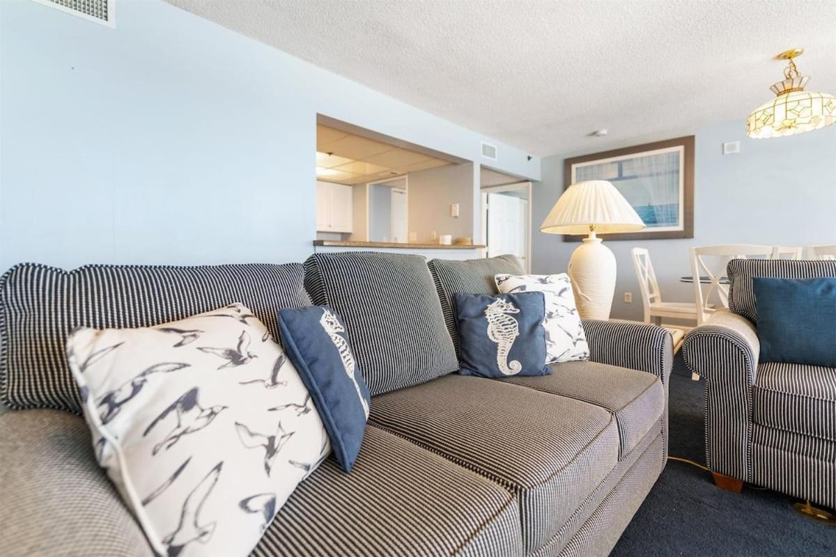 Long Tower 2 #703 Beachfront 2 Bedroom 2 Ba