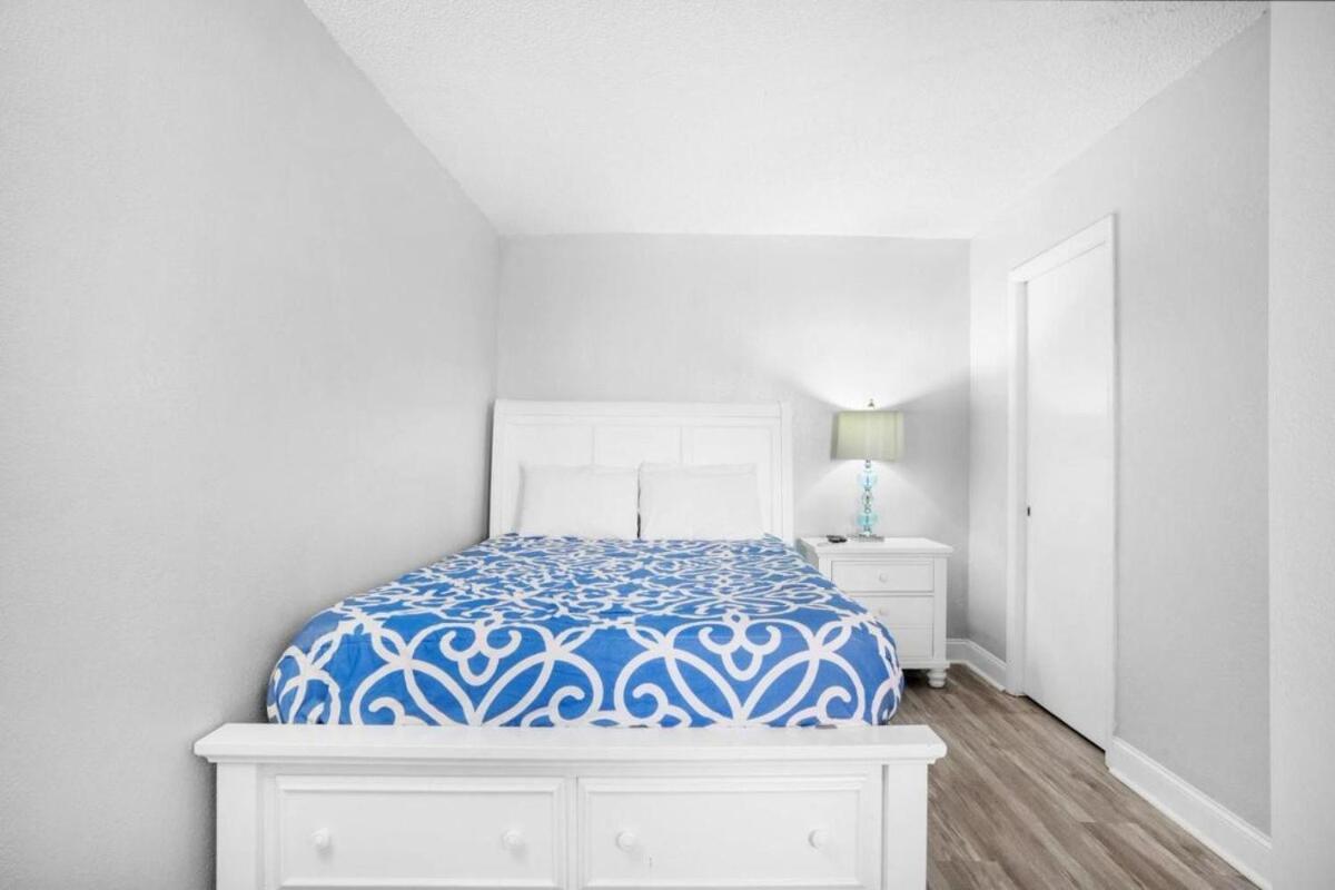 Emerald Sands Overlook - Moondrifter 605- Sleeps 6