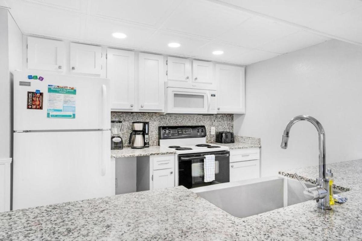 Emerald Sands Overlook - Moondrifter 605- Sleeps 6 * Panama City Beach
