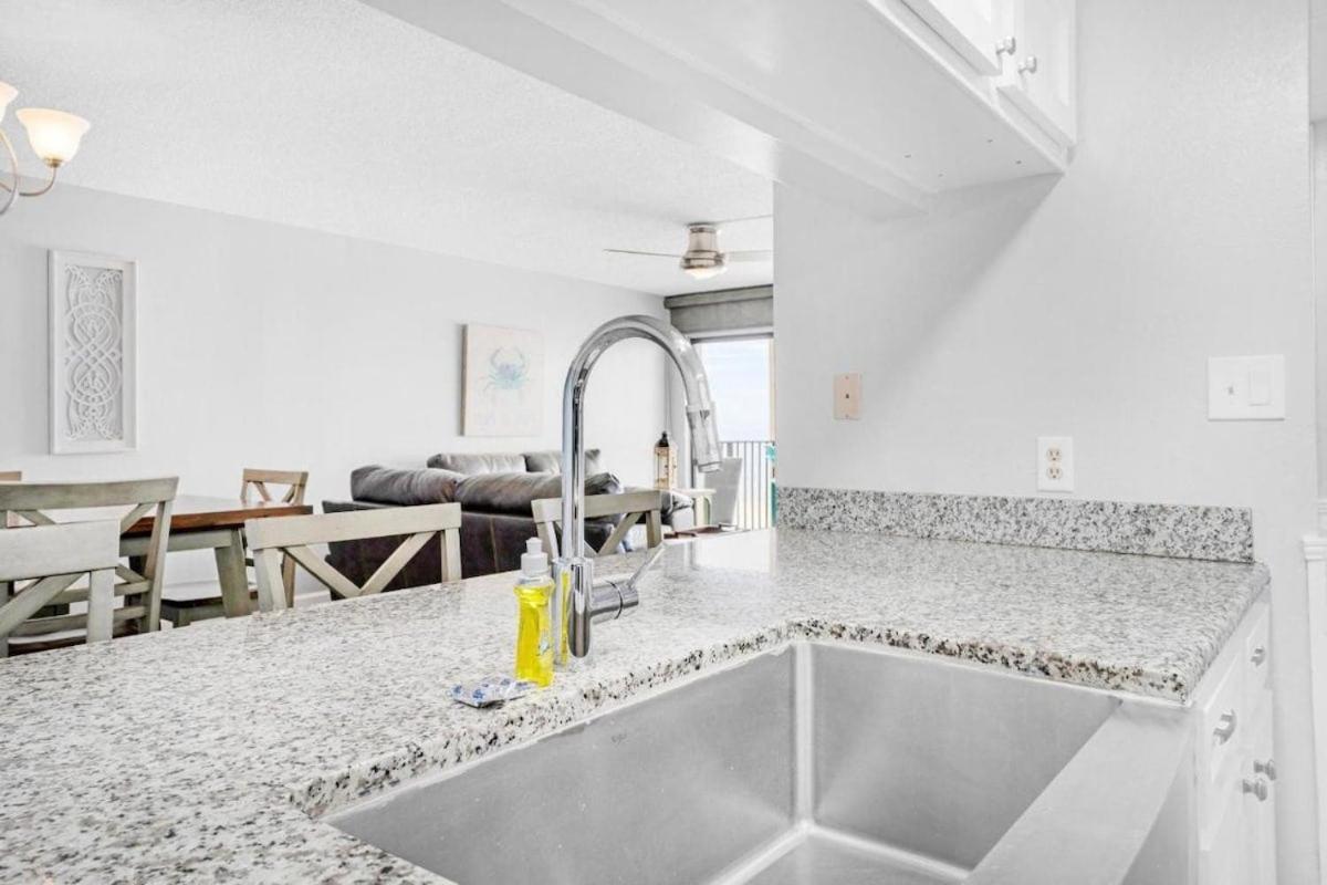 Emerald Sands Overlook - Moondrifter 605- Sleeps 6 Apartment *